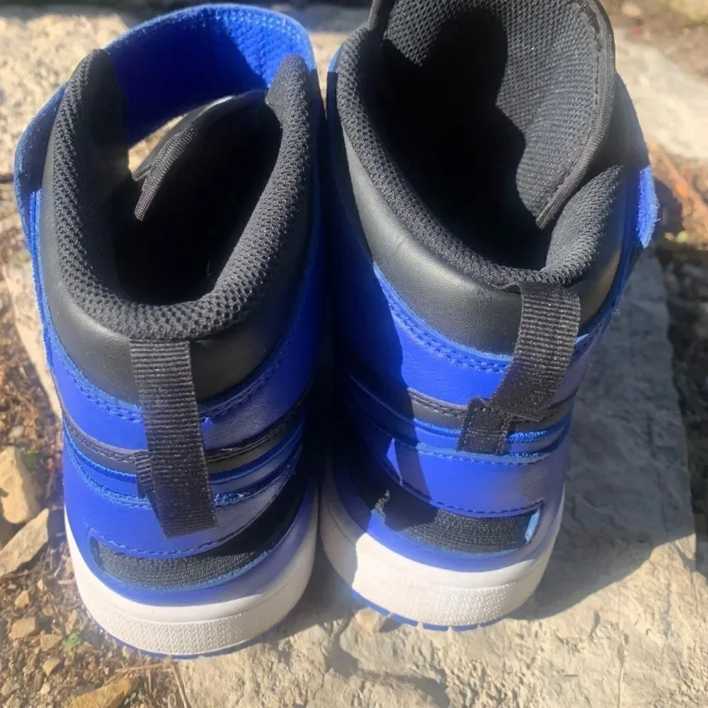 Air Jordan 1 High FlyEase 'Hyper Royal' Sz 9